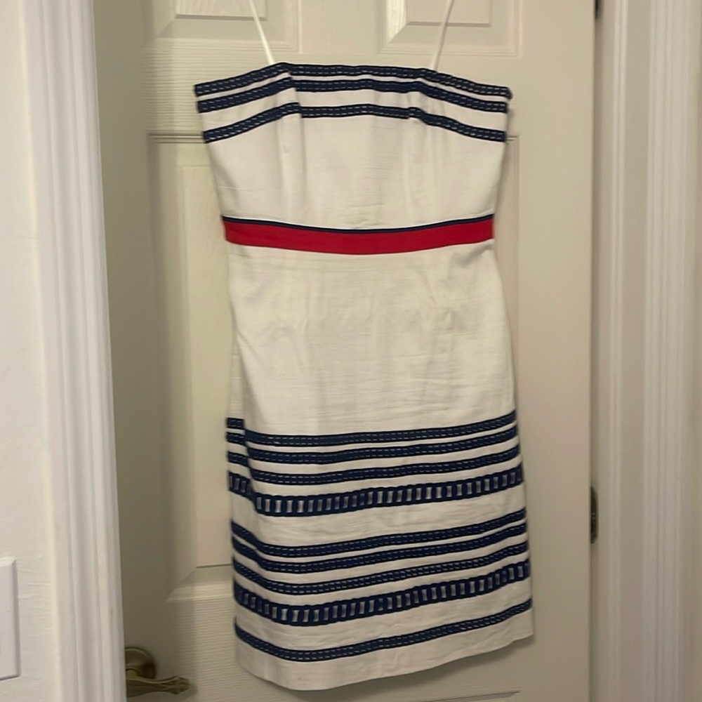 Vineyard Vines Mint Condition White Dress w/Blue Embroidery & Red Ribbon, Size 8